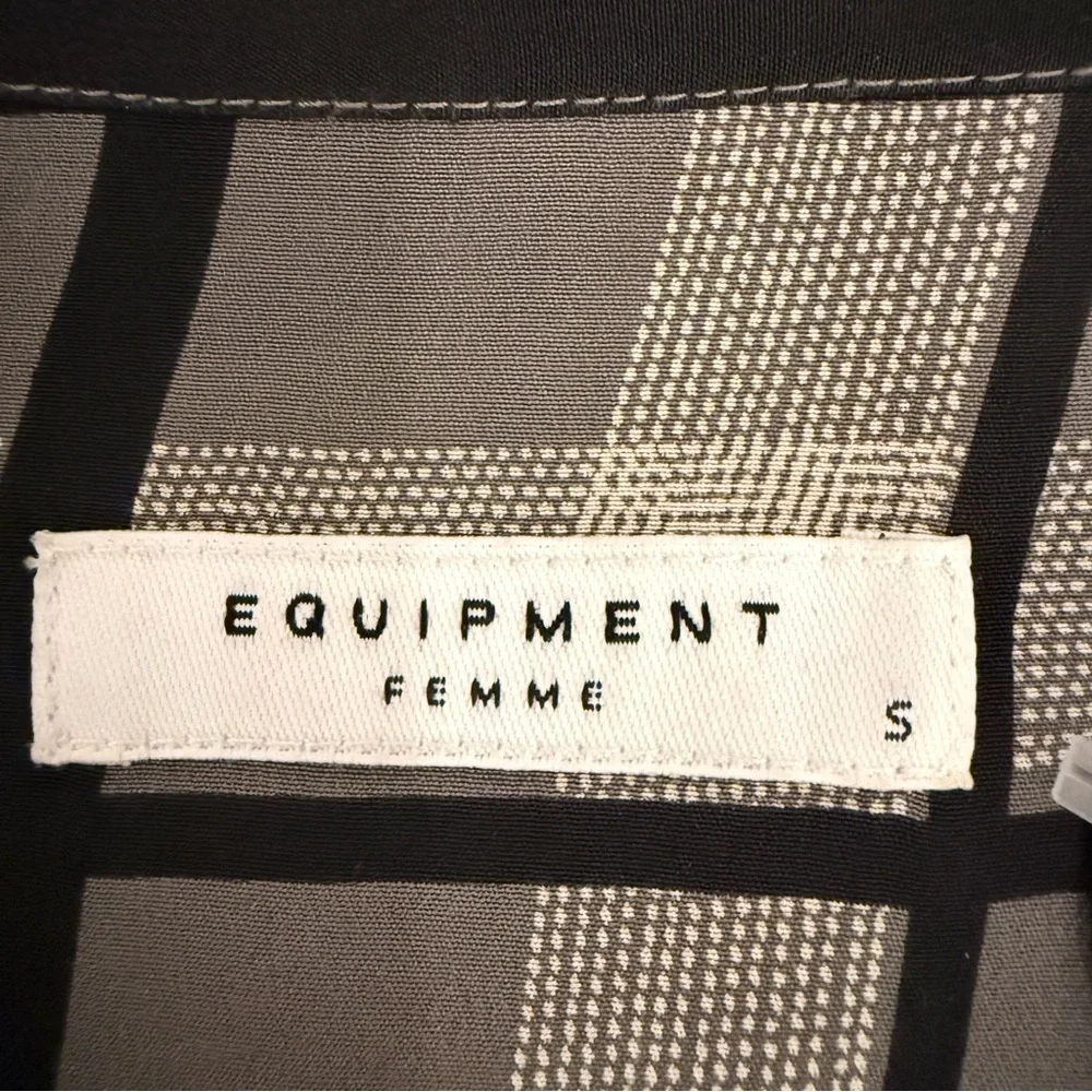 Equipment Femme 100% Silk Plaid Button Down Blouse Shirt Size Small - Picture 7 of 9